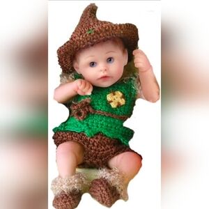 Wizard of Oz Scarecrow 4.5"handful vinyl doll By Artist Tina Kewey